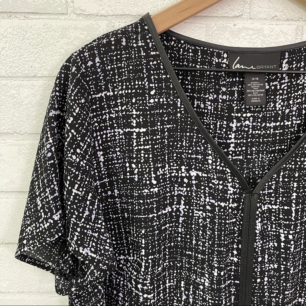 LANE BRYANT Black Spatter Pattern Leather Trim Hi-Low V-Neck Top - Picture 4 of 12